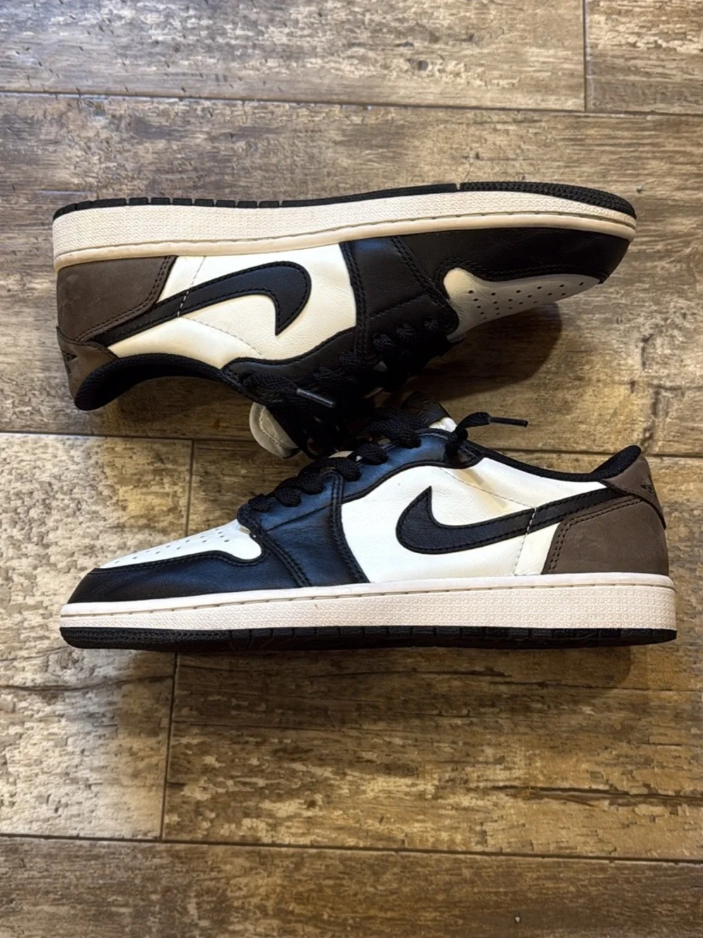 Air Jordan 1 Low OG Dark Mocha